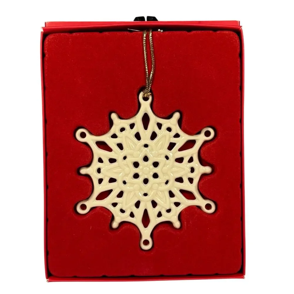 Lenox 2008 Annual Snow Fantasies Snowflake Ornament Original Red Box Christmas